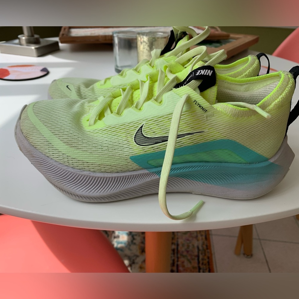 Nike Zoom Fly 4 Women’s 6.5
